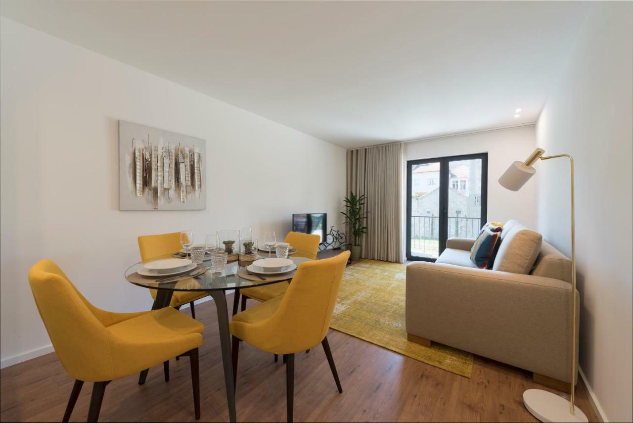 Lovelystay - Downtown Balcony Apartment With Free Parking Porto Exteriér fotografie
